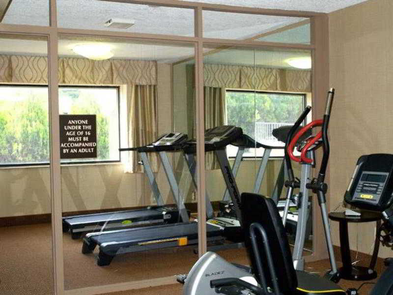 Best Western On The River Hannibal Facilities photo