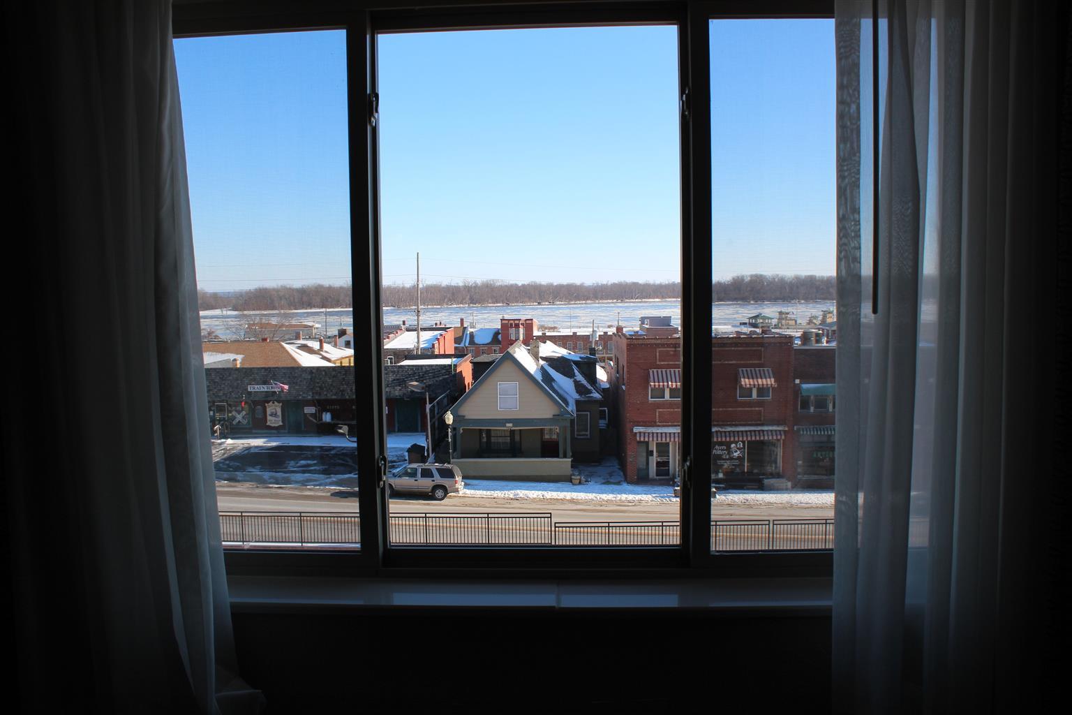 Best Western On The River Hannibal Exterior photo