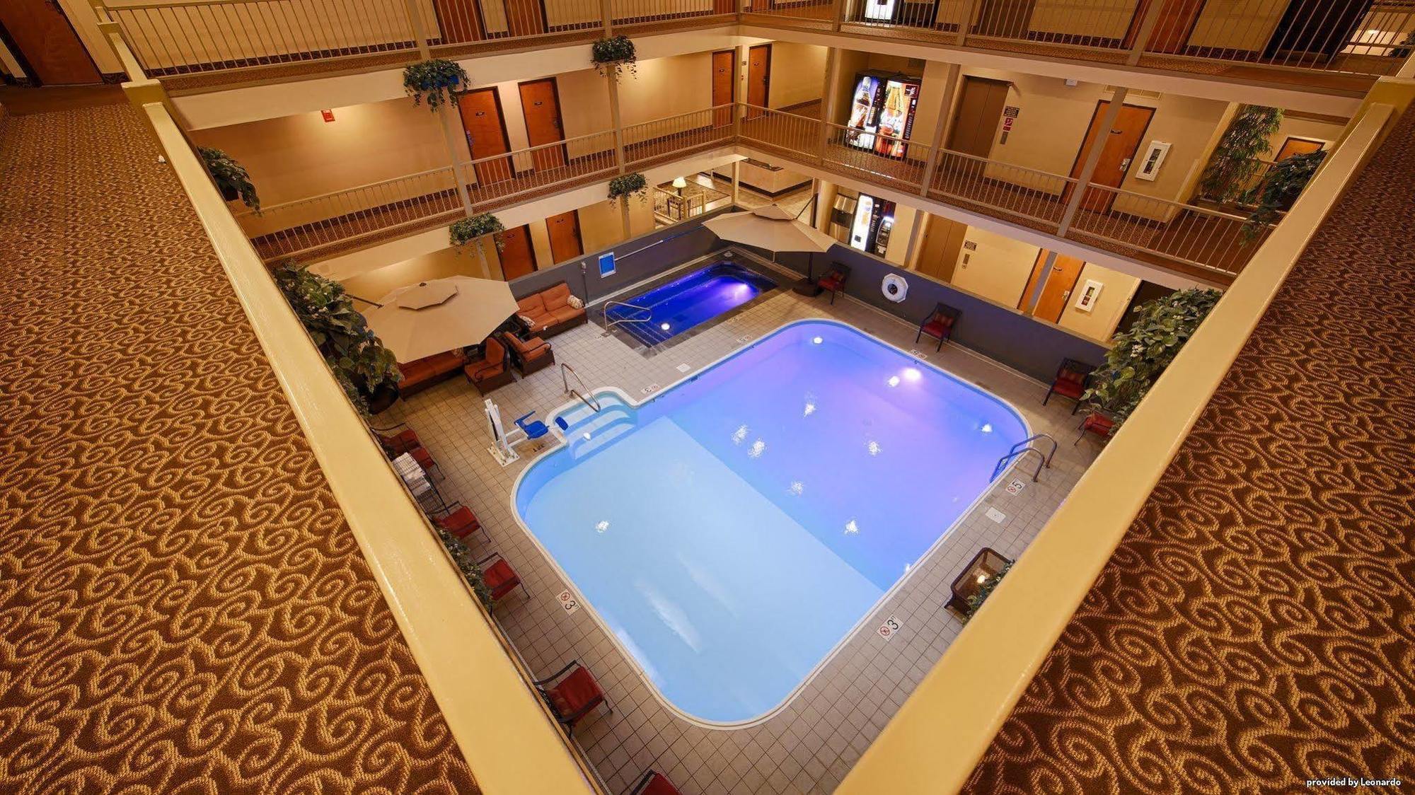 Best Western On The River Hannibal Exterior photo